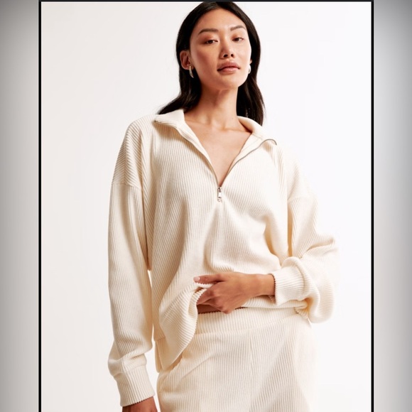 Abercrombie & Fitch Lounge Collection Off-White Ribbed 3/4 zip sweatshirt - Picture 1 of 4